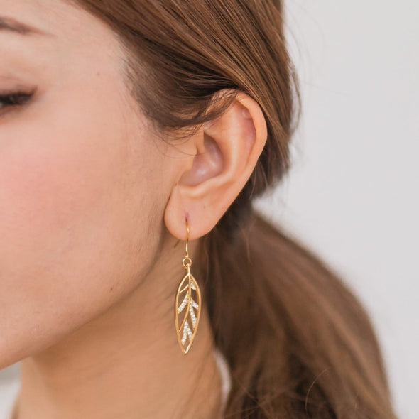 Foliage Earrings Clear Crystal 18K Gold Plated Lush Addiction Crystals from Swarovski Model Shot