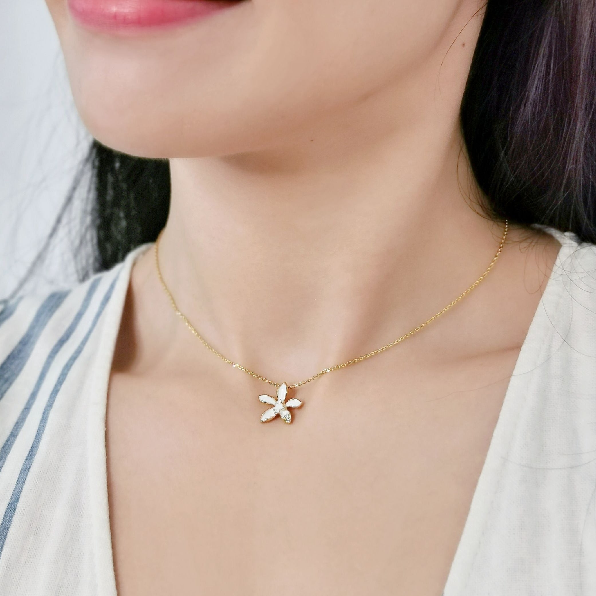 Cattleya orchid necklace Clearance